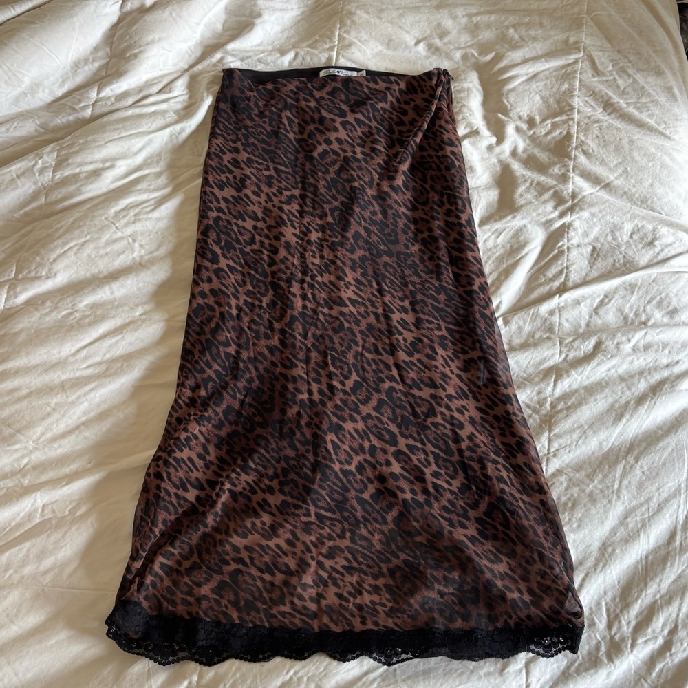 Bella Venice cheetah print maxi skirt with black lace trim